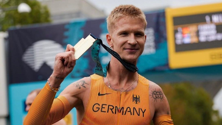 Wahnsinn!!! - WM-Titel für Robert Farken